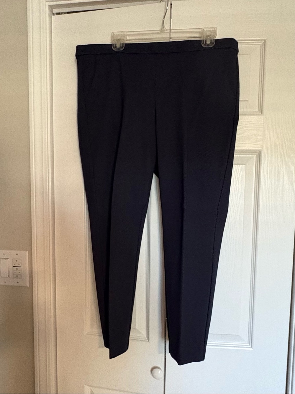Liverpool Slim Ponte Ankle Pants in Navy
